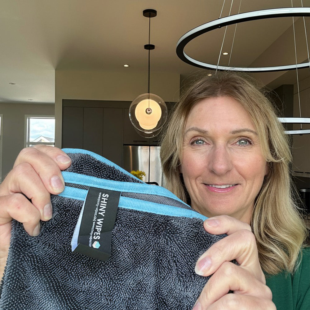 Shiny Bath™ PRO Drying Towel